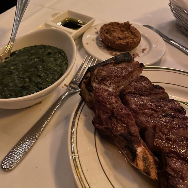 Photo taken at Benjamin Steakhouse by Aileen M. on 1/31/2023