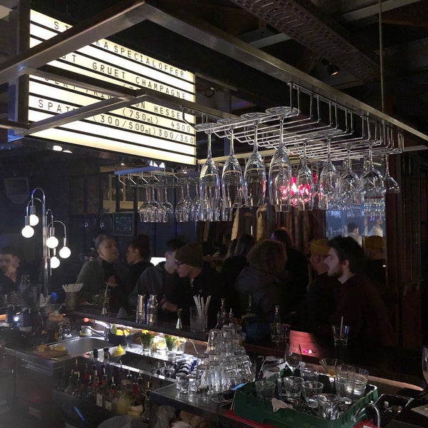 12/18/2021 tarihinde Андрей Б.ziyaretçi tarafından Bar Strelka'de çekilen fotoğraf