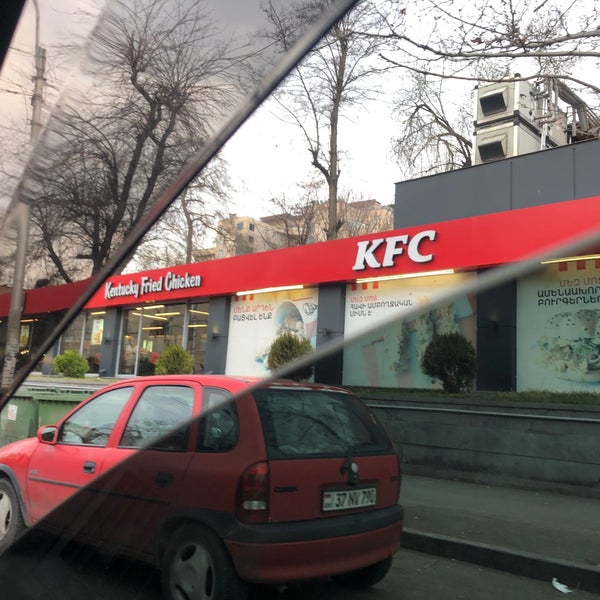 Фото: Rostic's, быстрое питание, Молдавская ул., 18, стр. 3, Челябинск - Яндекс 