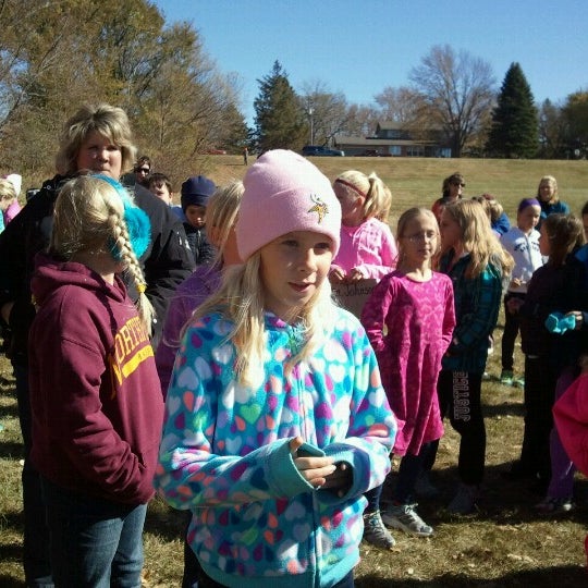 Sibley Elementary School 1400 Maple St