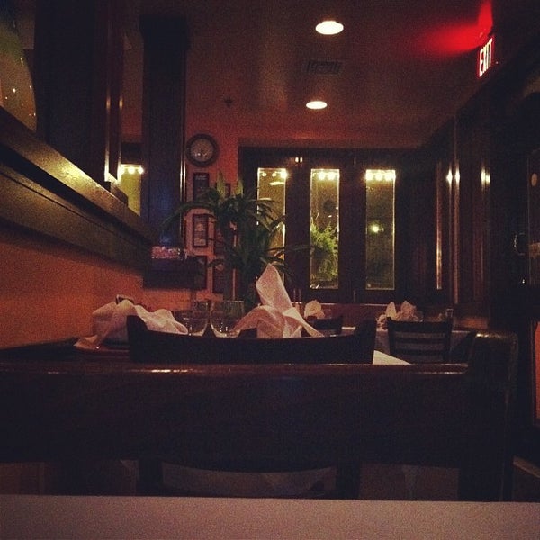 Foto tomada en Montien Boston - Thai Restaurant  por Jason M. el 11/20/2012
