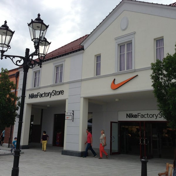 amortiguar Lustre importante Nike Factory Store - 3 tips