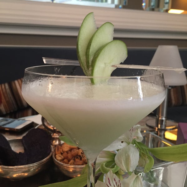 The apple martini is a specialty of the bartender. Not to be missed!