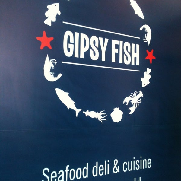 Foto tomada en Gipsy Fish. Seafood grill cafe  por Irina E. el 9/22/2015