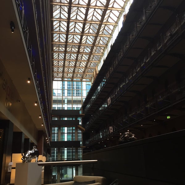 Photo taken at InterContinental Melbourne The Rialto by Scott R. on 2/18/2015