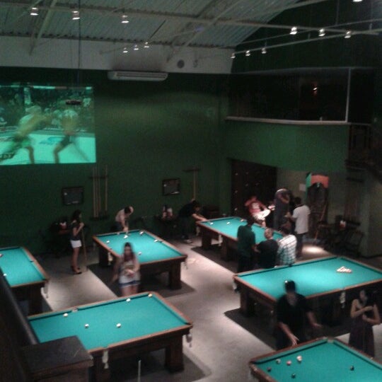 12/8/2012 tarihinde Bruna M.ziyaretçi tarafından Bahrem Pompéia Snooker Bar'de çekilen fotoğraf