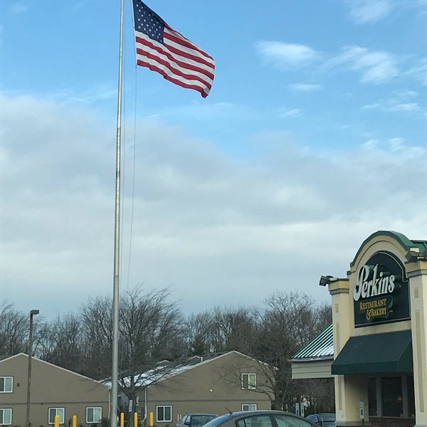 Perkins Restaurant & Bakery Warminster, PA