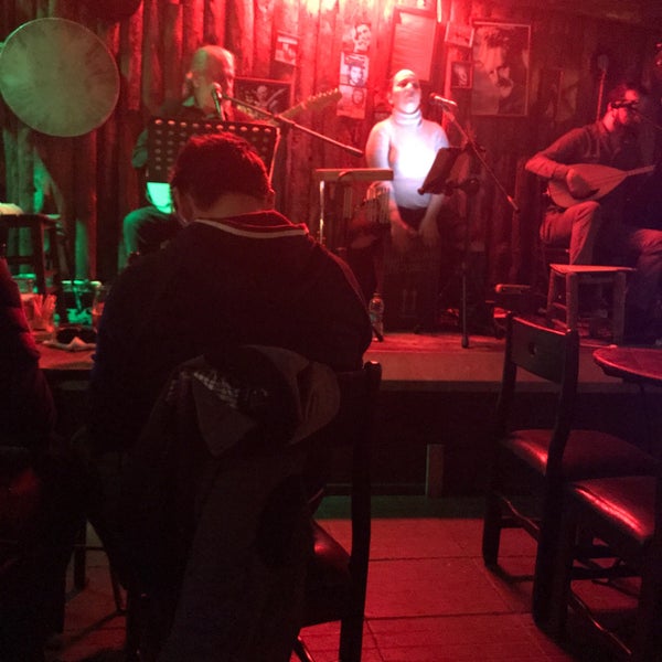 Foto tomada en Çello Cafe &amp; Bar  por Hülya el 12/1/2018