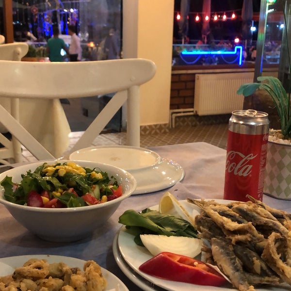 Снимок сделан в Çapari Restaurant пользователем Muti Ş. 9/21/2019