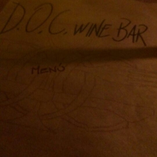 4/21/2013 tarihinde Arlan F.ziyaretçi tarafından D.O.C. Wine Bar'de çekilen fotoğraf