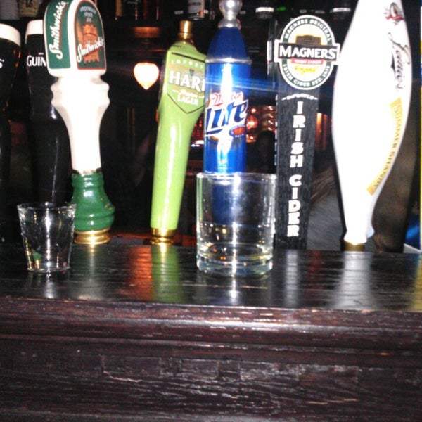 3/24/2013にNakia D.がTrinity Three Irish Pubsで撮った写真