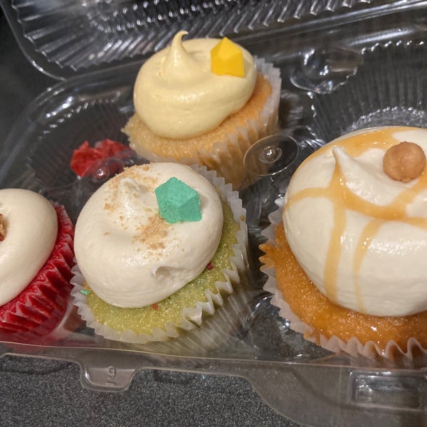 Endulge Cupcake Boutique Ormewood Park Atlanta, GA