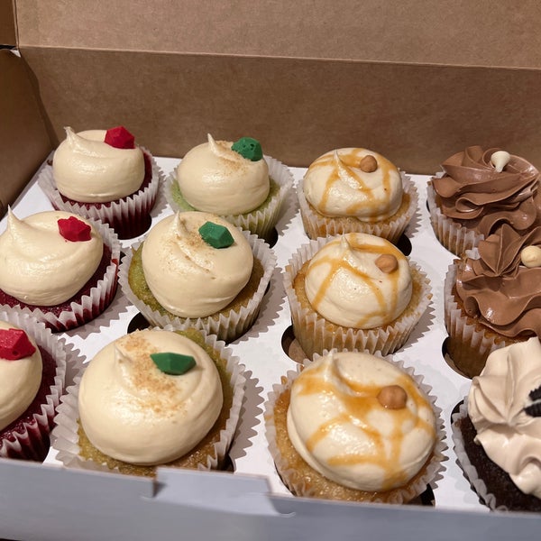 Endulge Cupcake Boutique Ormewood Park Atlanta, GA