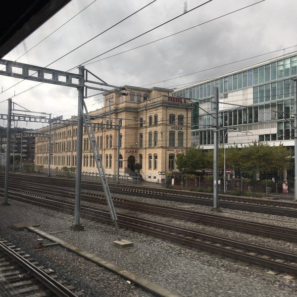 Снимок сделан в Bahnhof Oerlikon пользователем tbsrhrdt 10/4/2019