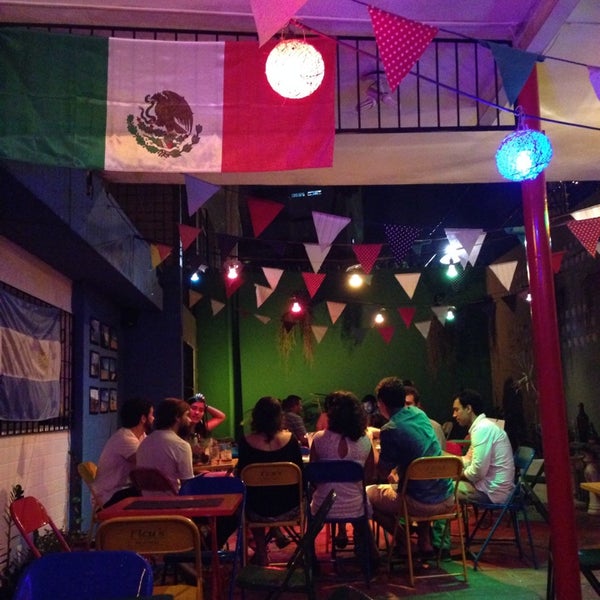 Photo taken at Ramon Pizza &amp; Bar by Bianca X. on 12/21/2013