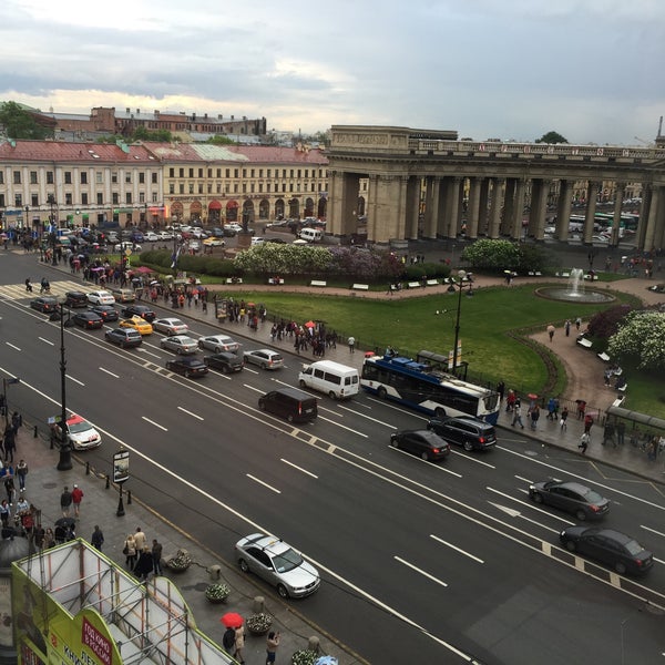 Photo prise au Арт-Салон «Невский 24» par Igorek I. le5/21/2016