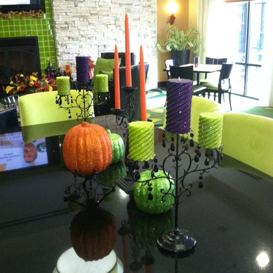 รูปภาพถ่ายที่ Fairfield Inn &amp; Suites Elkin Jonesville โดย Stephanie 💜 เมื่อ 10/27/2012