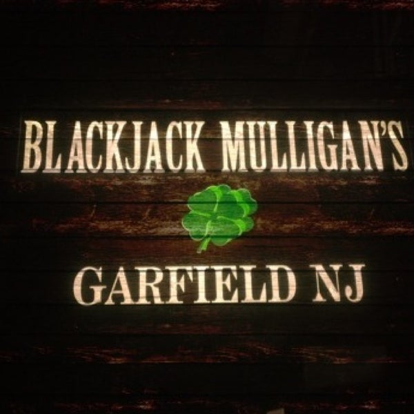 รูปภาพถ่ายที่ Blackjack Mulligan&#39;s Public House โดย Jamie เมื่อ 1/29/2013