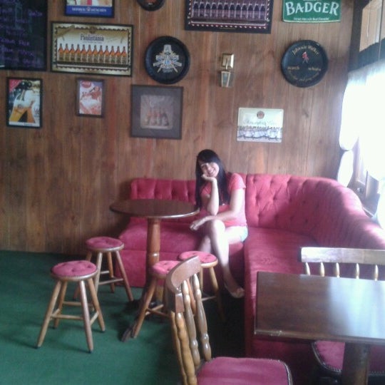 Photo taken at Di Freddo Pub by Amanda L. on 12/29/2012