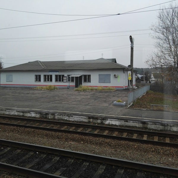 Село ржаница брянская область. Ржаница (станция). Электричка брянск орловский сельцо. Жуковка ржаница. Матриса поезд.