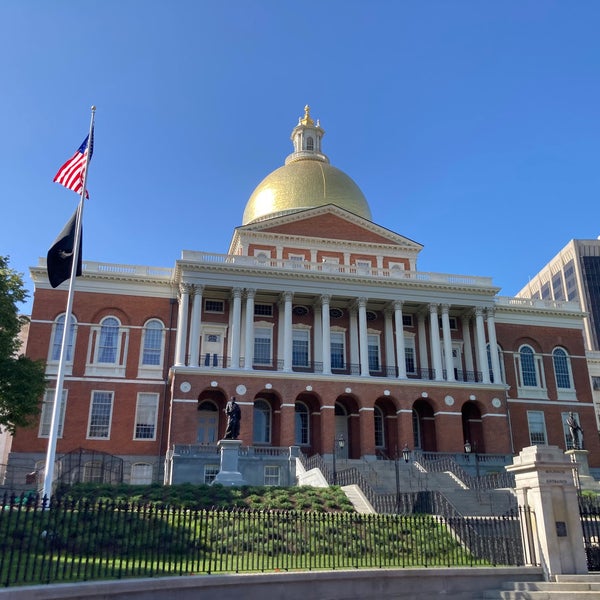 รูปภาพถ่ายที่ Massachusetts State House โดย Takeshi U. เมื่อ 5/28/2023