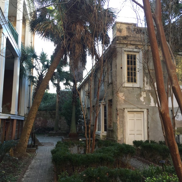 2/28/2016에 J P.님이 Sorrel Weed House - Haunted Ghost Tours in Savannah에서 찍은 사진