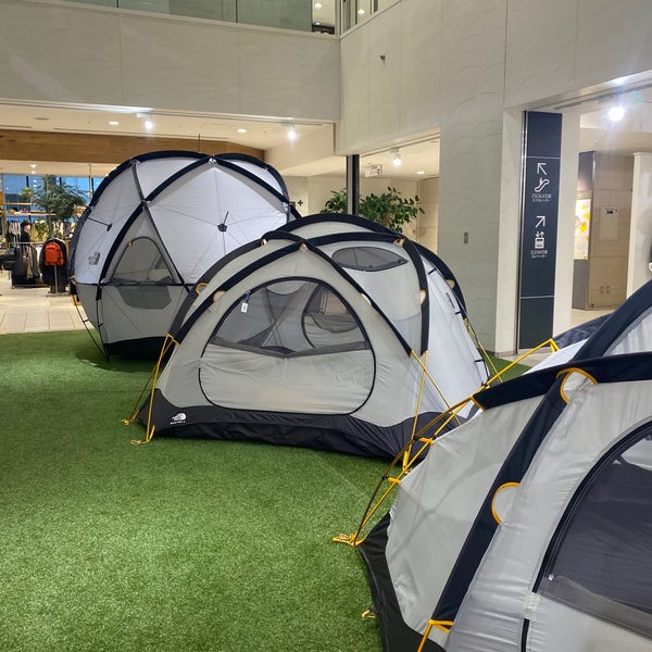 Photos At The North Face 名古屋ラシック店 Clothing Store In 名古屋市