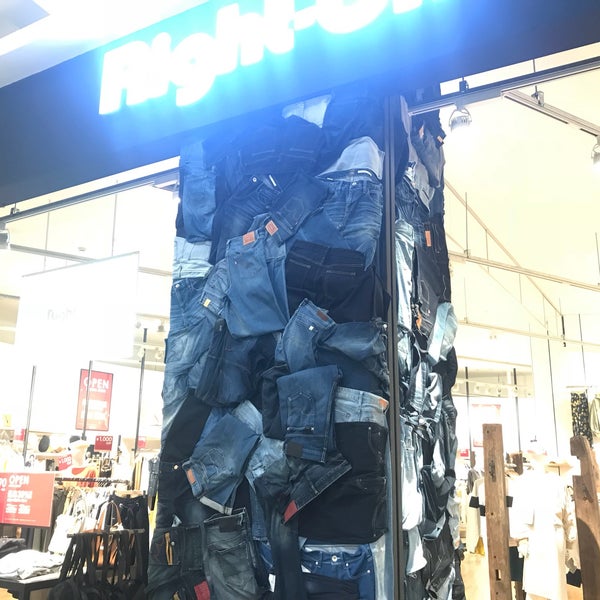 ライトオン Right On イオンナゴヤドーム前店 矢田区 50 Ziyaretci