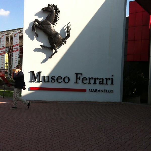 5/8/2013にVladimir D.がMuseo Ferrariで撮った写真
