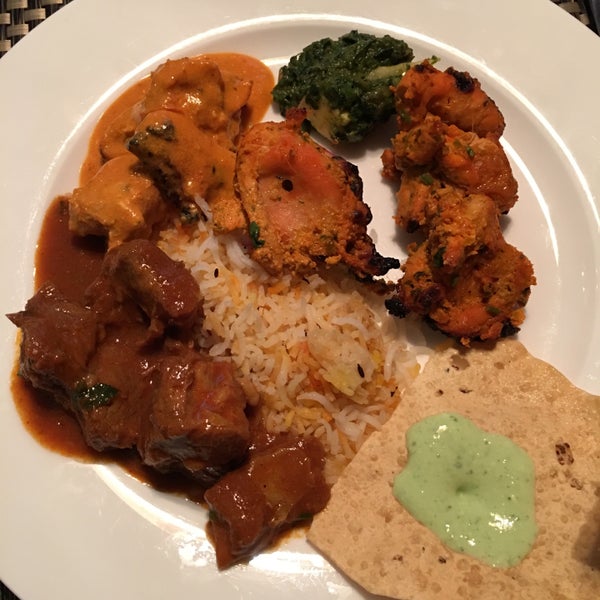 Photo prise au Jashan Celebrating Indian Cuisine par Randy E. le1/16/2016