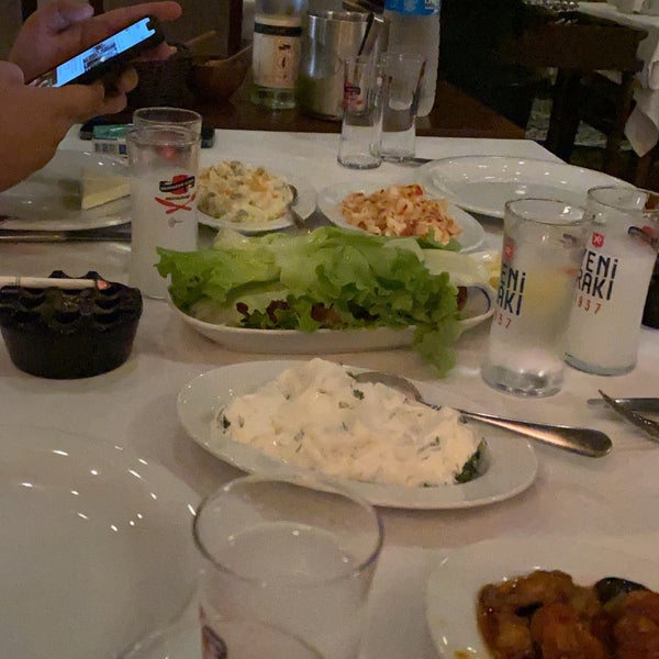 รูปภาพถ่ายที่ Sadrazam Kemal Restaurant โดย 🧚🏿‍♀️ เมื่อ 11/7/2021