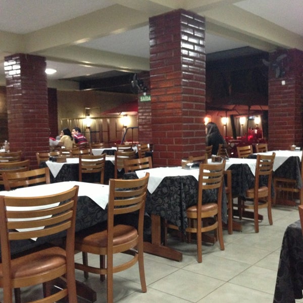 Das Foto wurde bei Boiadeiro Restaurante e Chopperia von Hugo am 8/8/2013 aufgenommen
