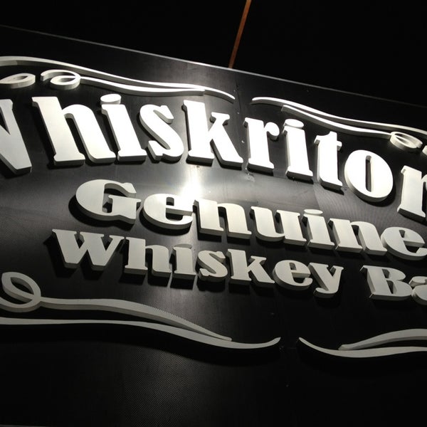 Foto tirada no(a) Whiskritorio Pub por Stefanne L. em 7/21/2013