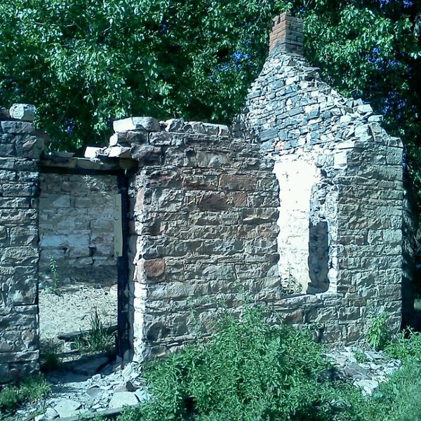 Strauss Cabin Farm