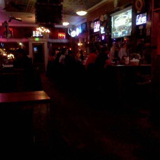 1/31/2013 tarihinde alanqbristolziyaretçi tarafından Steak-Out Saloon'de çekilen fotoğraf