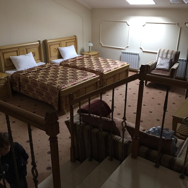 Das Foto wurde bei Отель Губернаторъ / Gubernator Hotel von Евгения am 3/28/2015 aufgenommen