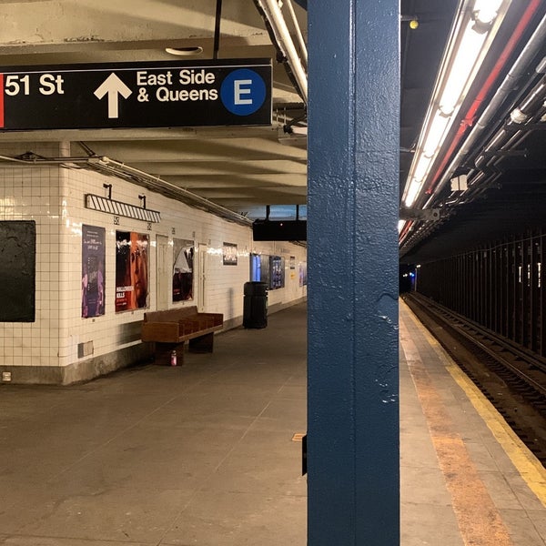รูปภาพถ่ายที่ MTA Subway - 50th St (C/E) โดย Blanca เมื่อ 11/5/2021