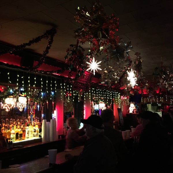 Foto tomada en Rosemary&#39;s Greenpoint Tavern  por Andrew R. el 12/29/2014