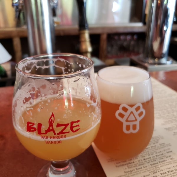 Photo taken at Blaze Craft Beer and Wood Fired Flavors by Andrew R. on 6/24/2019