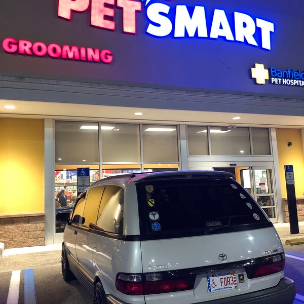 PetSmart Pet Supplies Store in Kissimmee