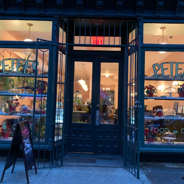 Photo prise au Petee&#39;s Cafe par Ringo le2/10/2019