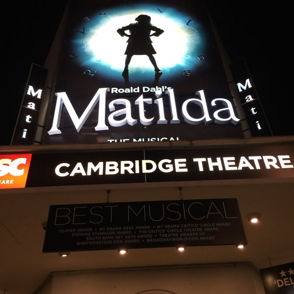 Das Foto wurde bei Matilda The Musical von evrofeli am 12/30/2016 aufgenommen
