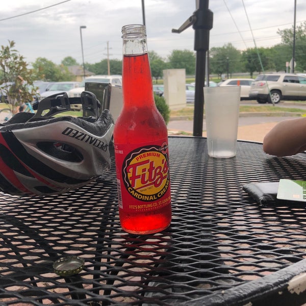 Das Foto wurde bei Bike Stop Cafe von Brian E. am 7/28/2018 aufgenommen