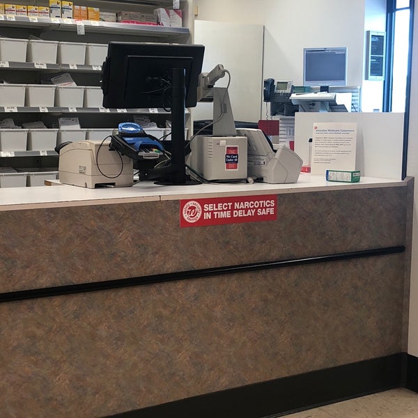 Walgreens Pharmacy in Saint Charles