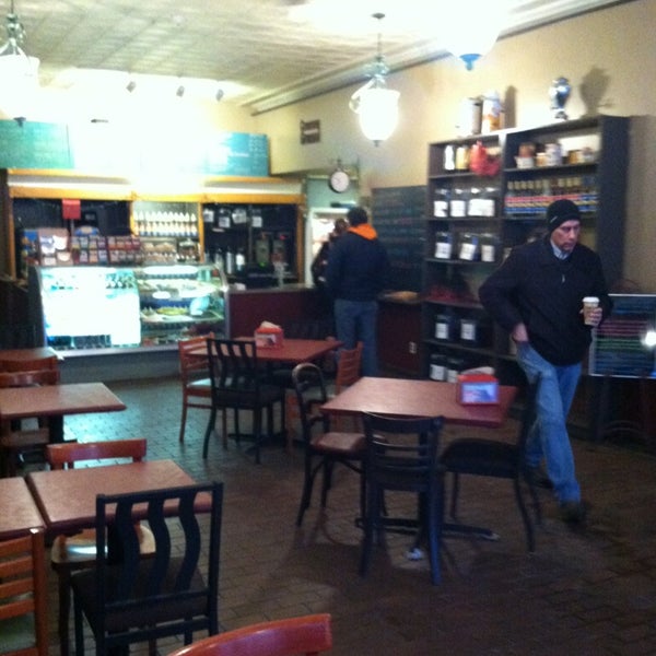 2/21/2013 tarihinde Brian D.ziyaretçi tarafından Common Ground Coffee'de çekilen fotoğraf