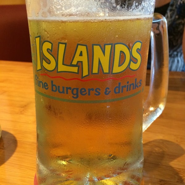 Foto tirada no(a) Islands Restaurant por Mauricio N. em 8/2/2014
