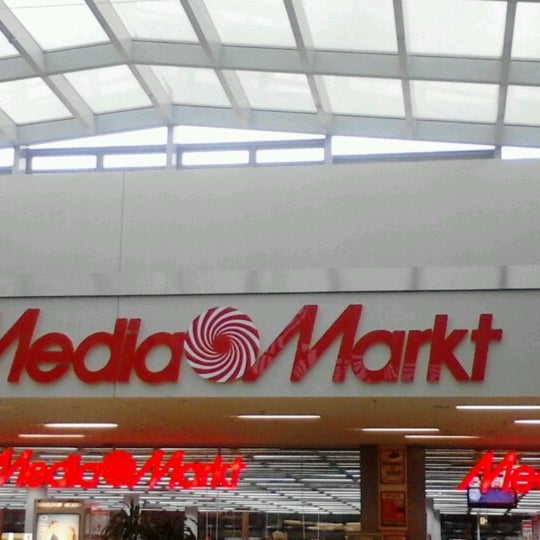 Снимок сделан в MediaMarkt пользователем LaraGoldiq 10/5/2012