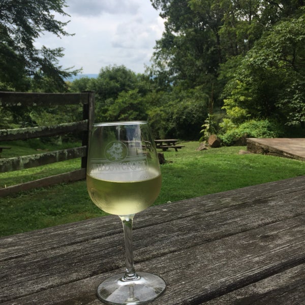 Photo taken at Willowcroft Farms Winery by Rob K. on 8/12/2017