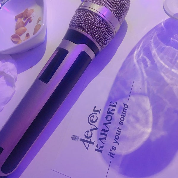 Foto diambil di 4ever Karaoke Shot Bar oleh svnc.x01 pada 10/31/2019