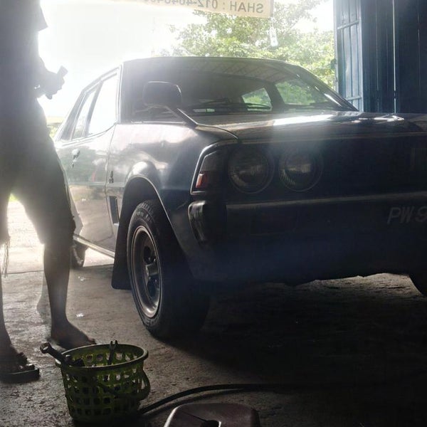 Photos At Bengkel Service Absorber Automotive Shop